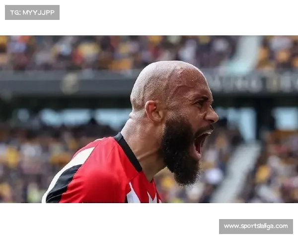 记者：布伦特福德无意出售阿耶，沃尔夫斯堡初步联系过转会